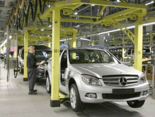Mercedes a devenit liderul pieţei auto de lux din SUA în ianuarie
